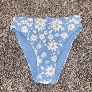 New with tags!! Xhilaration flower swim bottoms
